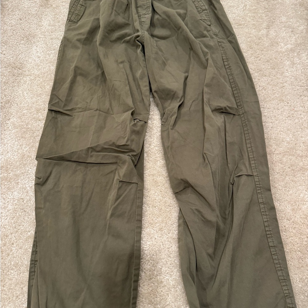 Stradivarius Women's Olive Cargo Jeans